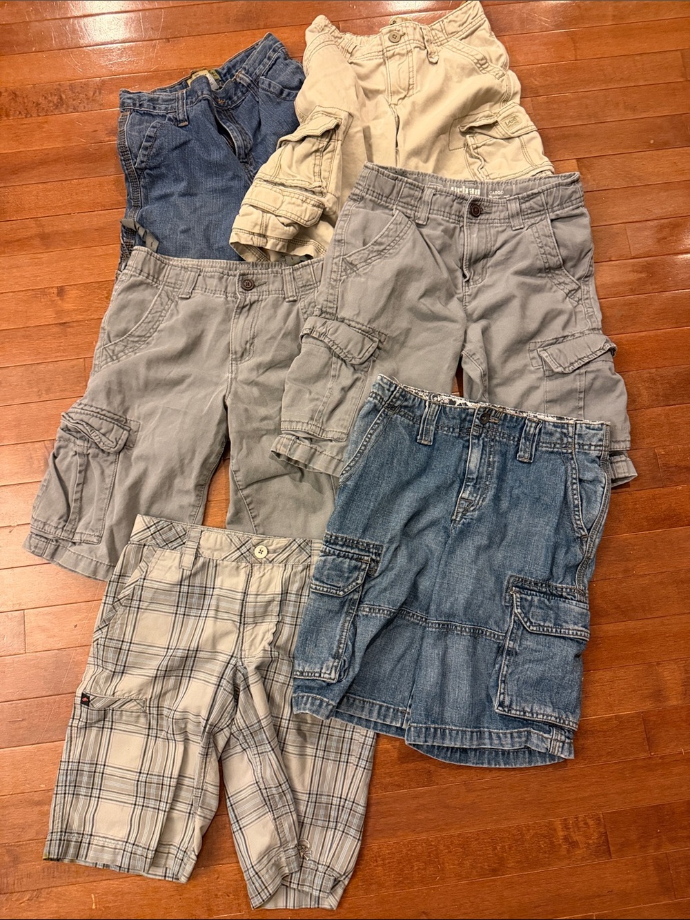 Boys size 10 cargo bundle shorts